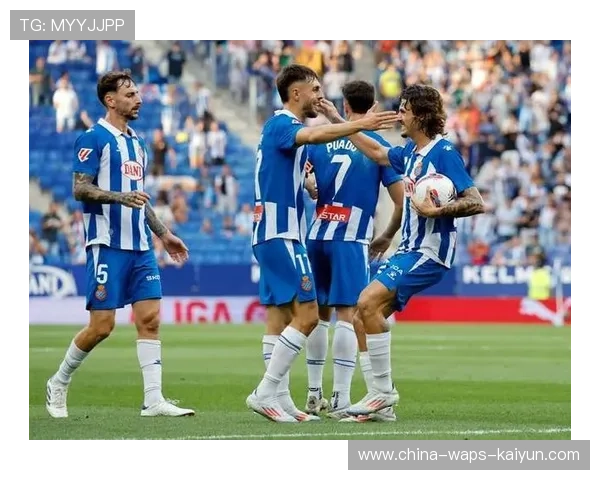 塞维利亚主场翻盘，西甲争四战火升温